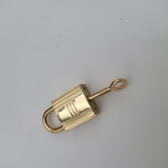 Brown PU Leather Tote Purse Satchel with Gold Hardware - Picture 8 of 9